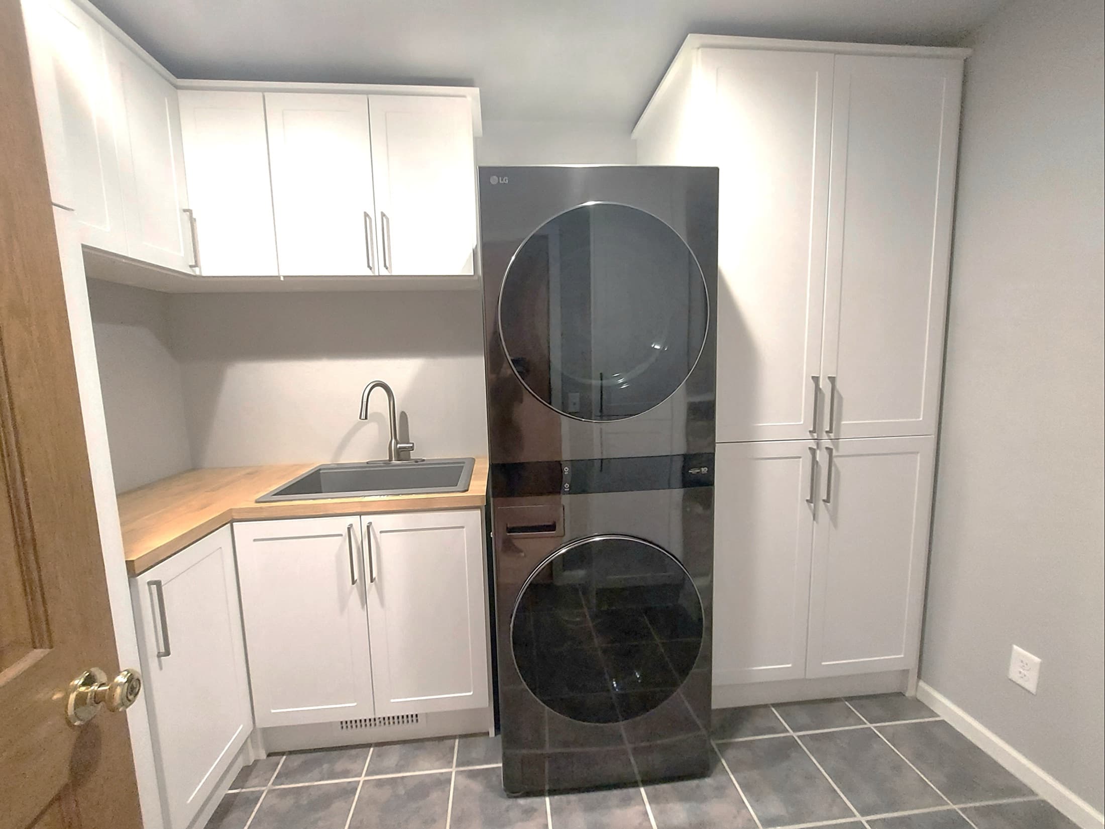 Laundry Room Portfolio: 1000006890(1)
