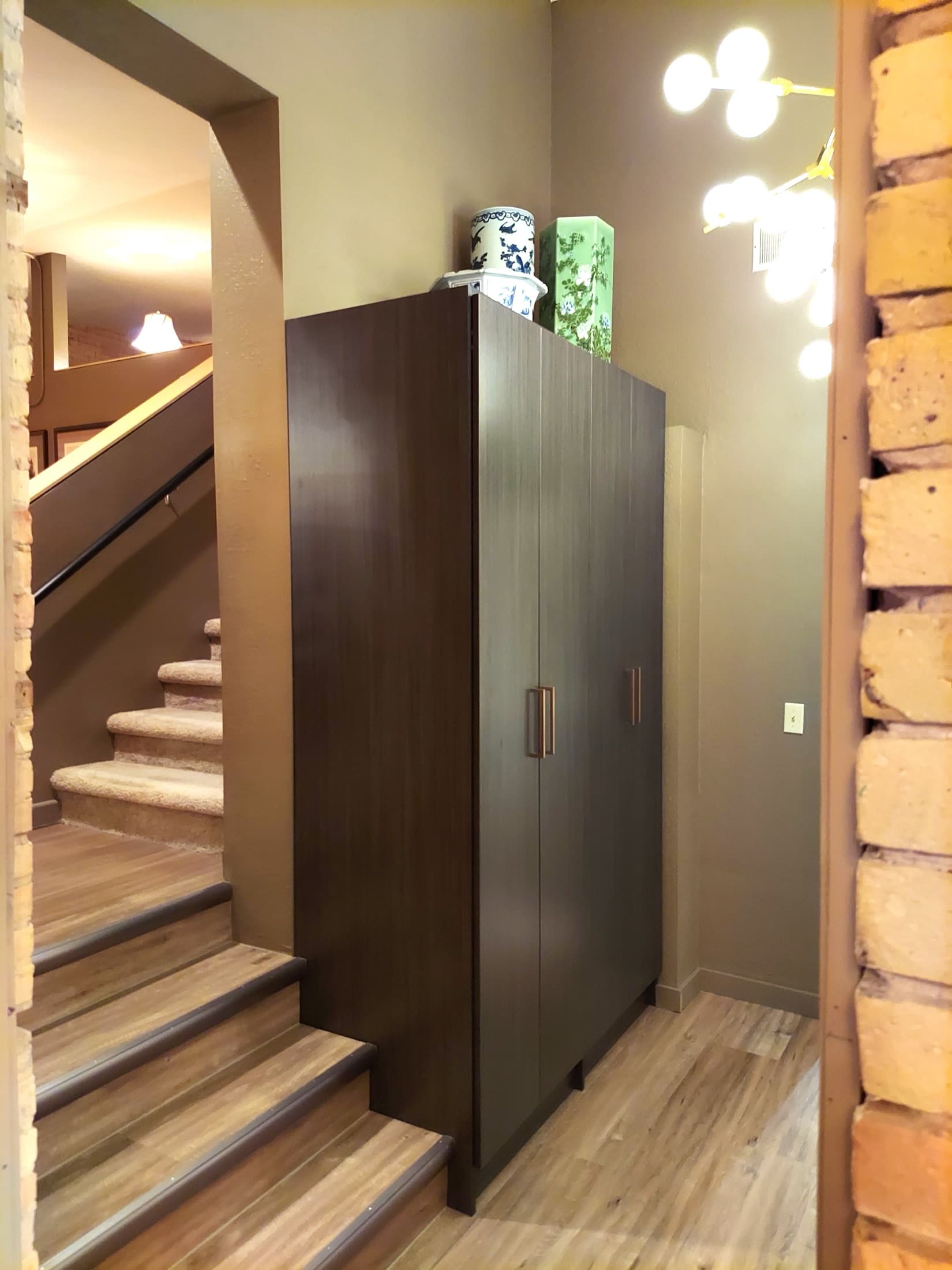 Reach-In Closet Portfolio: Dark Freestanding Wardrobe by the Stair