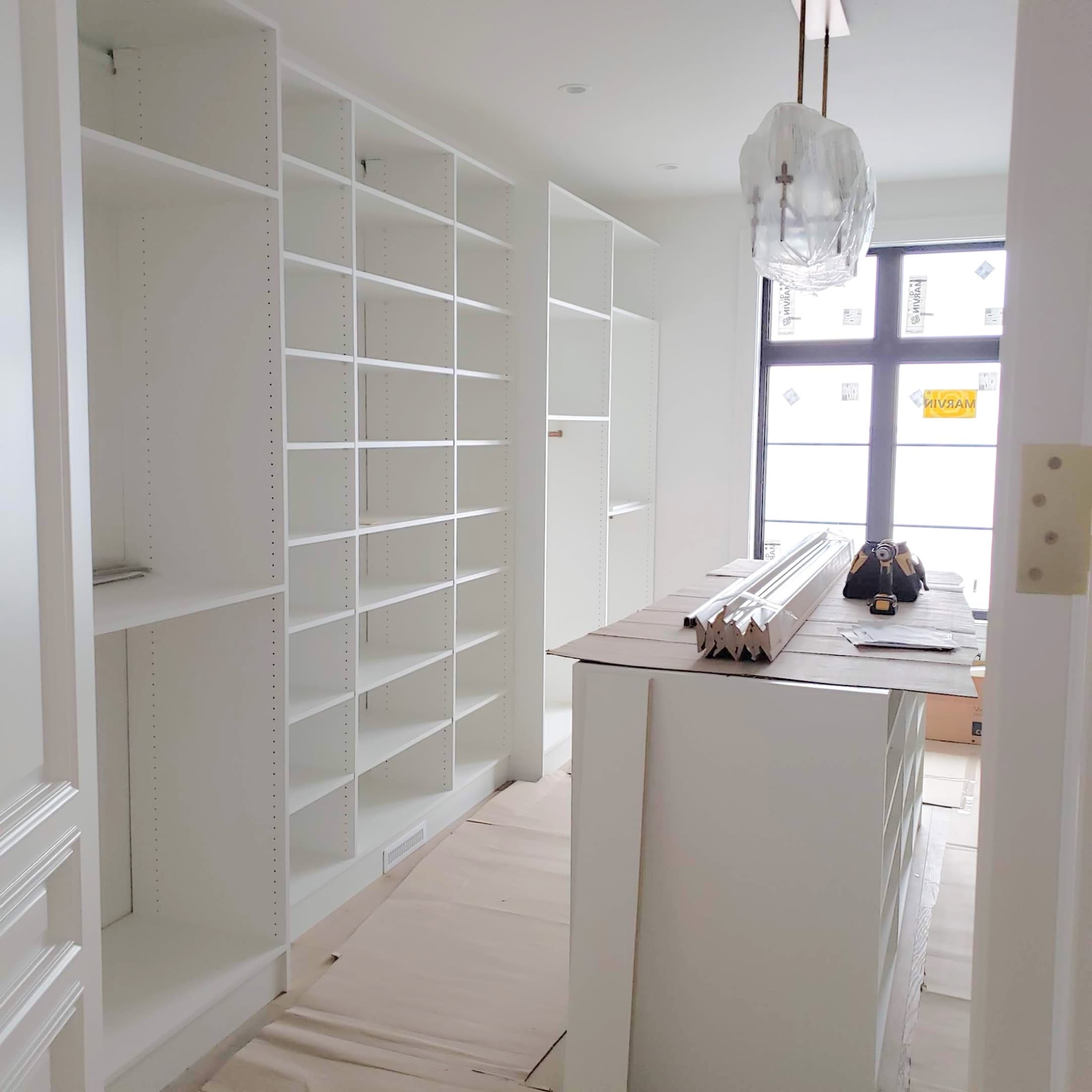 Reach-In Closet Portfolio: Efficient White Reach-In System