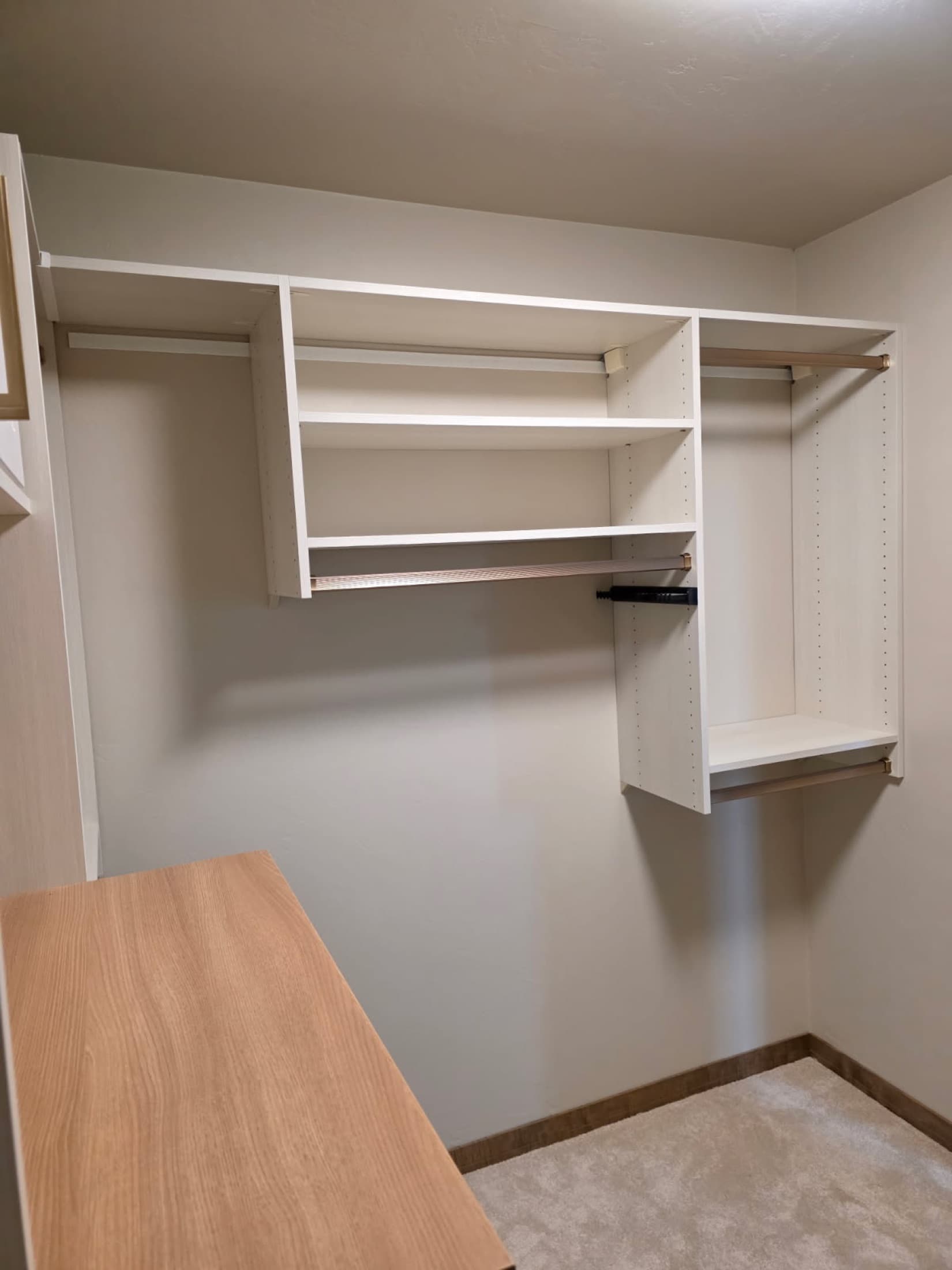 Reach-In Closet Portfolio: Small-Space Reach-In Transformation