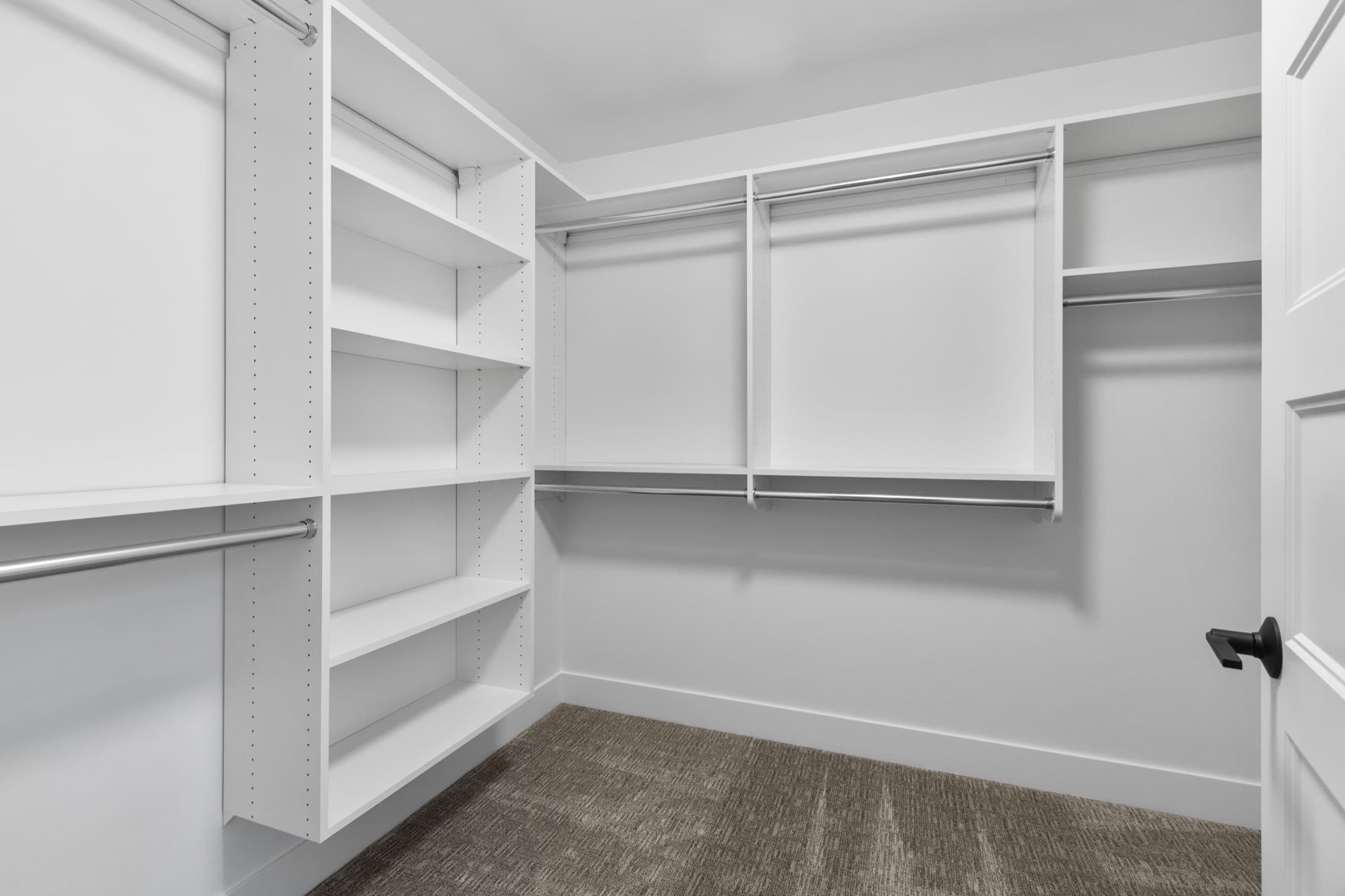 Walk-In Closet Portfolio: Personalized Walk-In Storage
