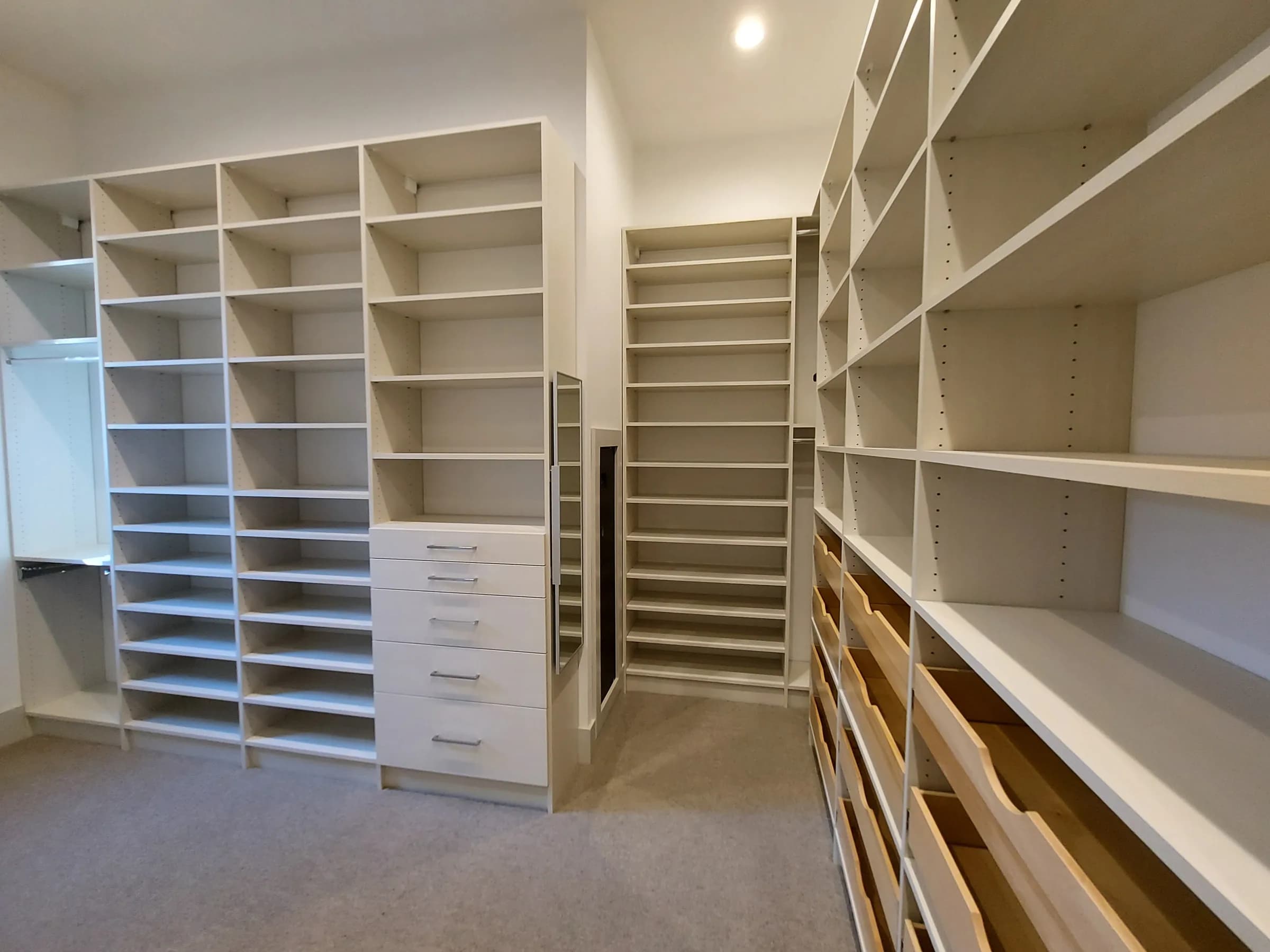 White Accessory Gallery with Wood Pull-Out Trays